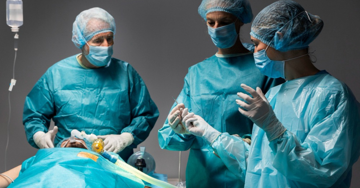 laparoscopic kidney surgery in Indore, laparoscopic kidney surgeon in indore